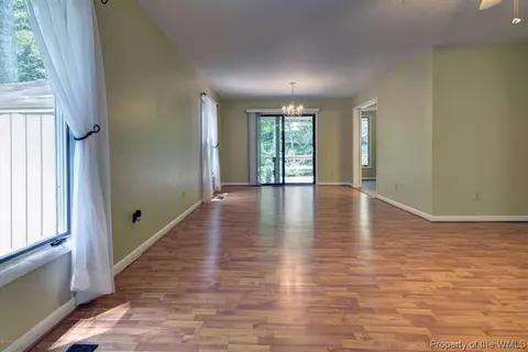 106 Fall E, Williamsburg, VA 23188 photo 9