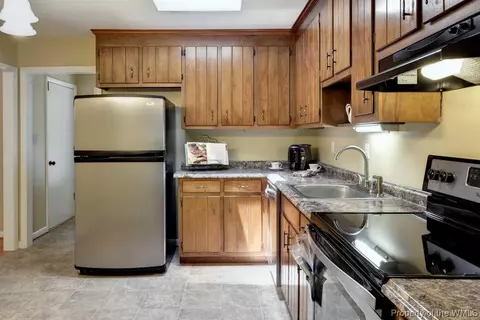106 Fall E, Williamsburg, VA 23188 photo 13