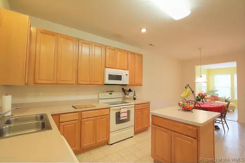 4425 Eaglebrook Dr, Williamsburg, VA 23188 photo 3