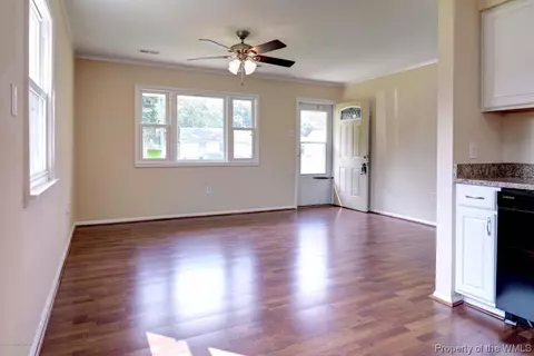1907 Somerville Dr, Hampton, VA 23663 photo 3