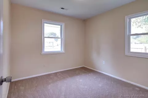 1907 Somerville Dr, Hampton, VA 23663 photo 7