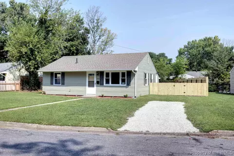 1907 Somerville Dr, Hampton, VA 23663 photo 14