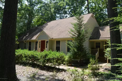106 Addingtons, Williamsburg, VA 23188 photo 2