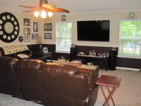 8466 Kitchener Dr, Gloucester, VA 23061 photo 10