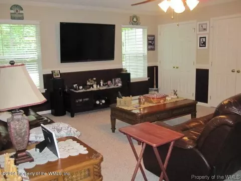 8466 Kitchener Dr, Gloucester, VA 23061 photo 9