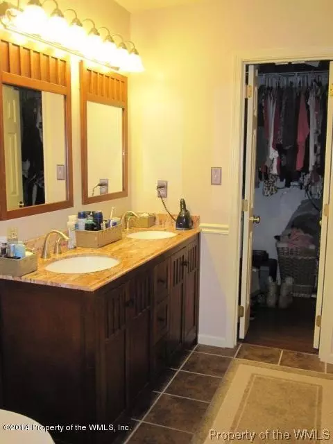 8466 Kitchener Dr, Gloucester, VA 23061 photo 17