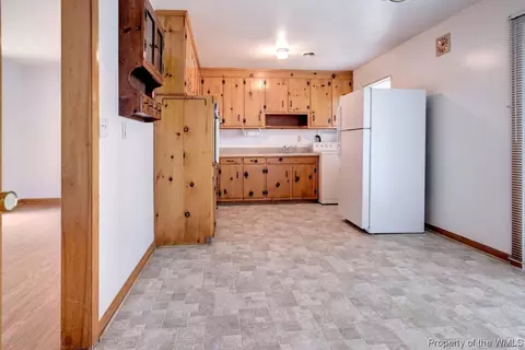 51 Azalea Dr, Hampton, VA 23669 photo 6