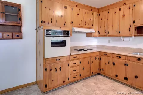51 Azalea Dr, Hampton, VA 23669 photo 8