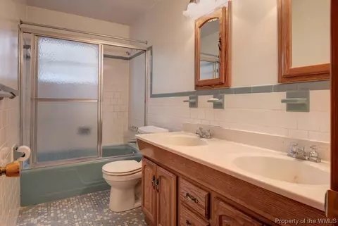 51 Azalea Dr, Hampton, VA 23669 photo 17