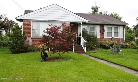 1539 Slaters Ave, Hampton, VA 23664 photo 1