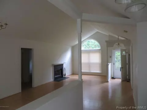 1124 W Riverside Dr, Lanexa, VA 23089 photo 8