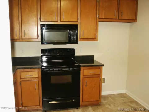 2 Nurmi Ln, Hampton, VA 23666 photo 5