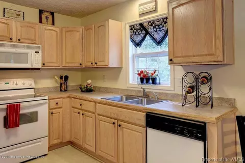 7201 Otey Dr, Lanexa, VA 23089 photo 9