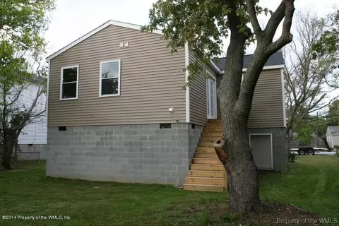 411 Roane Dr, Hampton, VA 23669 photo 3