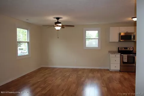411 Roane Dr, Hampton, VA 23669 photo 5