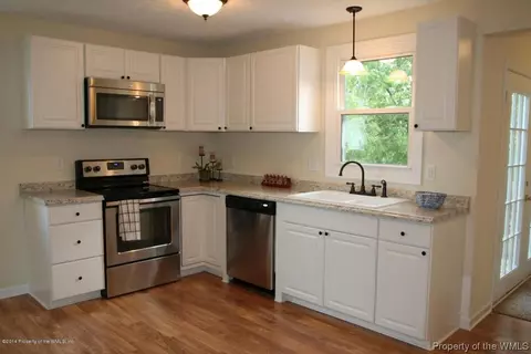 411 Roane Dr, Hampton, VA 23669 photo 7