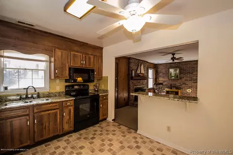 401 Riverside Dr, Lanexa, VA 23089 photo 10