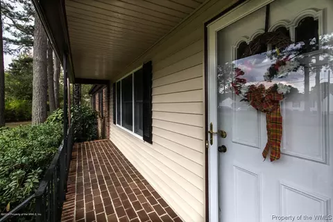 401 Riverside Dr, Lanexa, VA 23089 photo 5