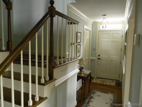 450 Tyler St, Williamsburg, VA 23185 photo 2