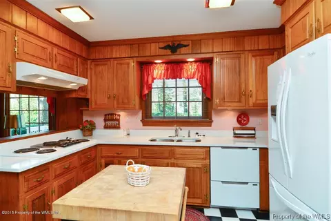 291 E Queens Dr, Williamsburg, VA 23185 photo 13
