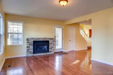 101 Beach Rd, Hampton, VA 23664 photo 4