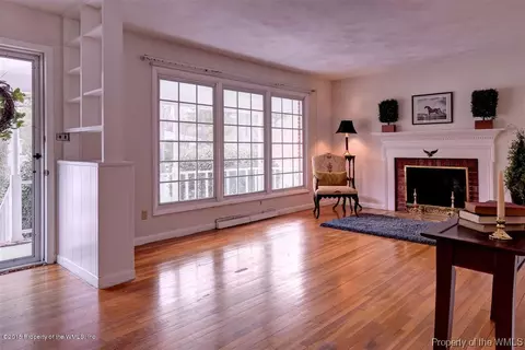 103 Willow Dr, Williamsburg, VA 23185 photo 3