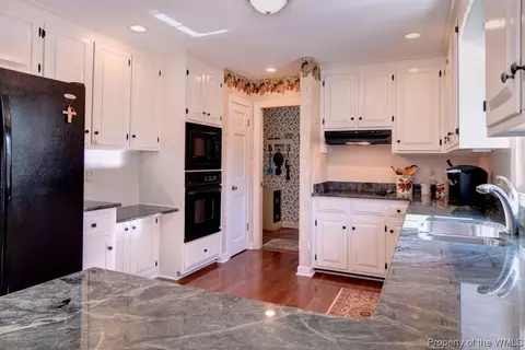 101 Jerdone Rd, Williamsburg, VA 23185 photo 12