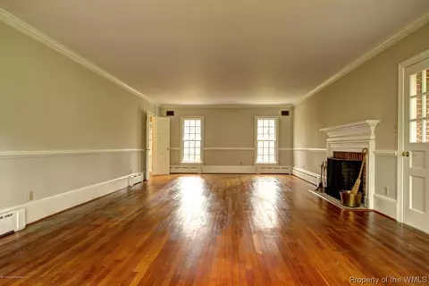105 Sheriffs Pl, Williamsburg, VA 23185 photo 8
