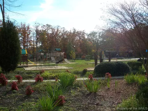 197 The Maine, Williamsburg, VA 23185 photo 38