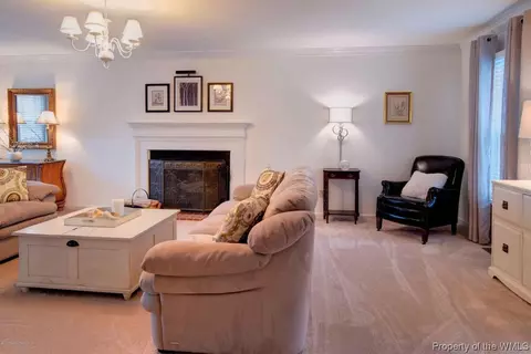 197 The Maine, Williamsburg, VA 23185 photo 6