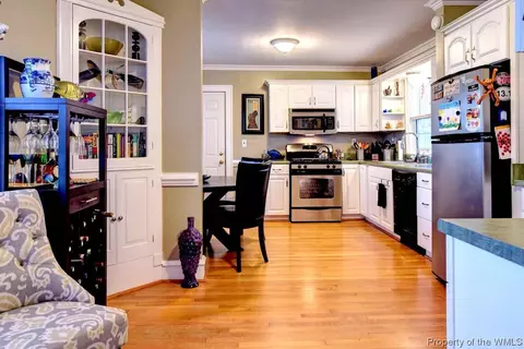 21 Magnolia Pl, Hampton, VA 23669 photo 7
