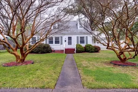 21 Magnolia Pl, Hampton, VA 23669 photo 2