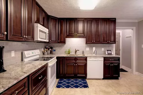 7 Honeysuckle Hl, Hampton, VA 23669 photo 31