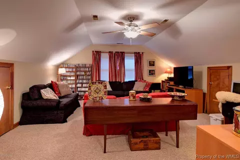 7 Honeysuckle Hl, Hampton, VA 23669 photo 9