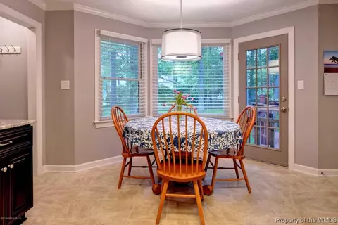7 Honeysuckle Hl, Hampton, VA 23669 photo 11