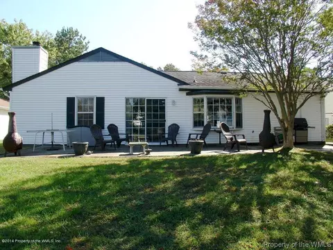 34 Sandy Lake Dr, Hampton, VA 23666 photo 13