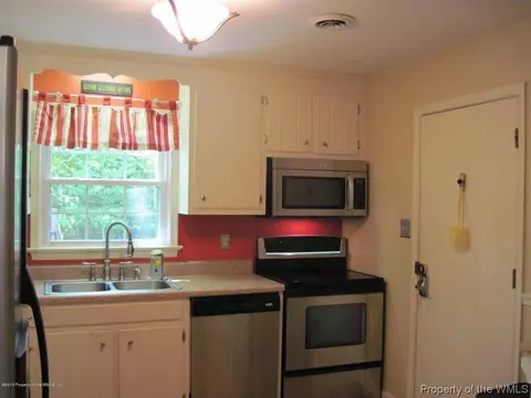 59 Apollo Dr, Hampton, VA 23669 photo 9