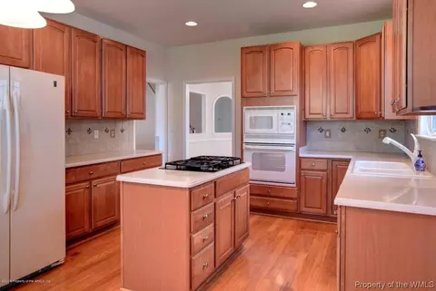 4689 Westhampton, Williamsburg, VA 23188 photo 7