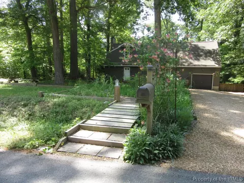 2906 E John Proctor, Williamsburg, VA 23185 photo 32