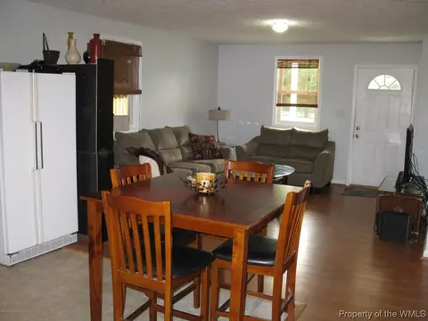 4581 N Waterside Dr, Lanexa, VA 23089 photo 8