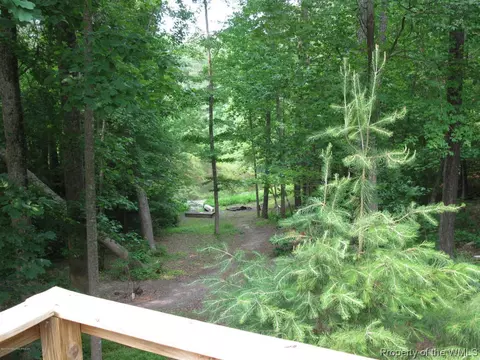 4581 N Waterside Dr, Lanexa, VA 23089 photo 4