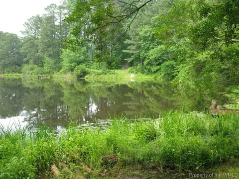 4581 N Waterside Dr, Lanexa, VA 23089 photo 6