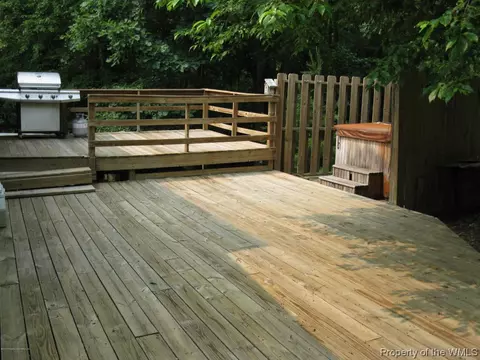 4581 N Waterside Dr, Lanexa, VA 23089 photo 3