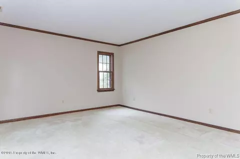 6 Danfield Cir, Hampton, VA 23666 photo 4