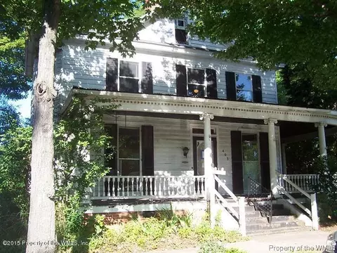 403 Main St, West Point, VA 23181 photo 1