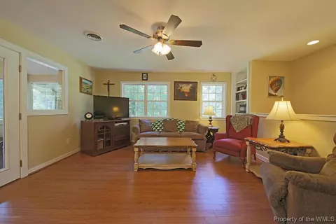 4038 S Riverside Dr, Lanexa, VA 23089 photo 19