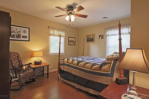 4038 S Riverside Dr, Lanexa, VA 23089 photo 13