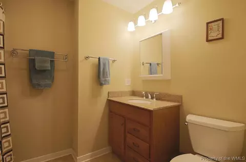 4038 S Riverside Dr, Lanexa, VA 23089 photo 6