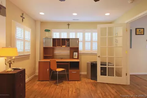 4038 S Riverside Dr, Lanexa, VA 23089 photo 4