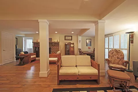4038 S Riverside Dr, Lanexa, VA 23089 photo 11